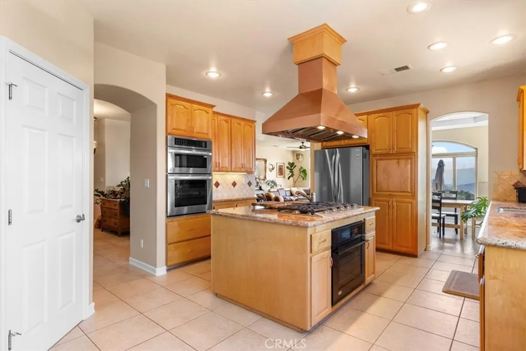 25250 Deertrail, Tehachapi, CA 93561 — photo 2