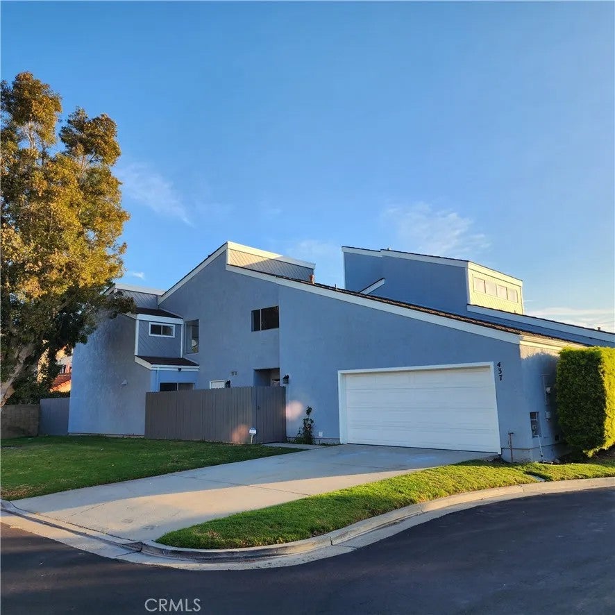 437 Reed — photo