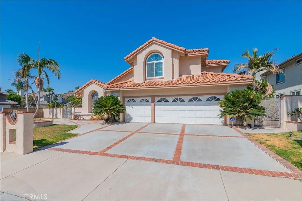 28105 Hollyberry Lane — photo