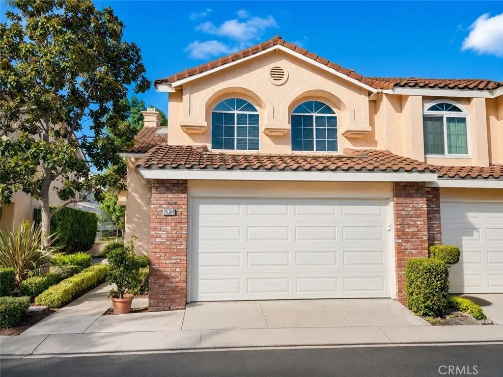 24364 Hilton Way — photo