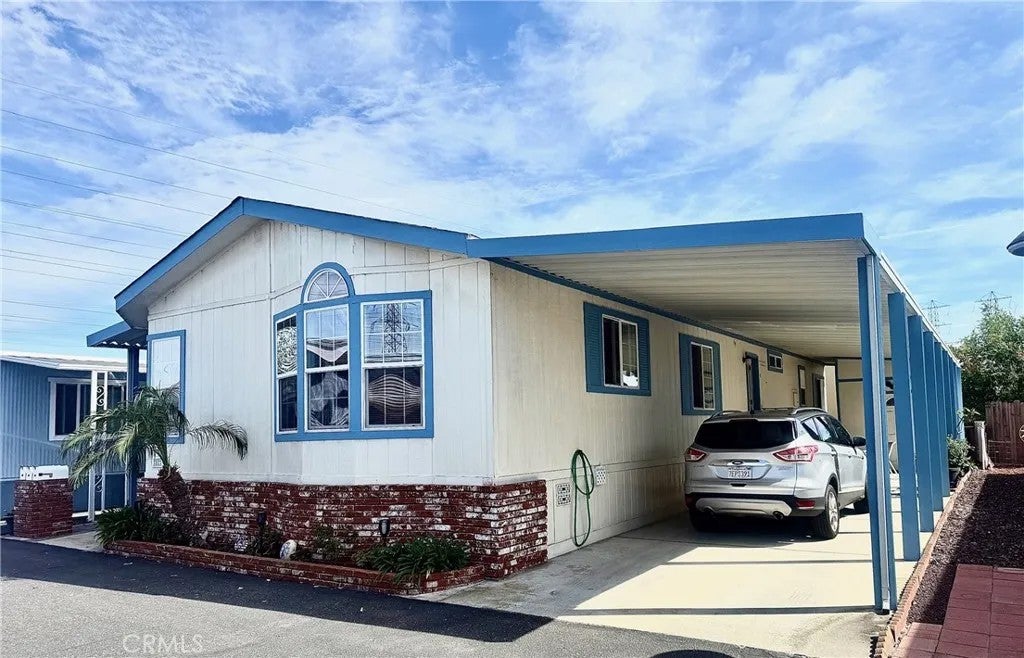 19350 Ward 82 — photo