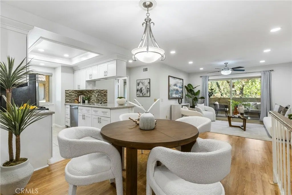 25183 Oak Canyon — photo