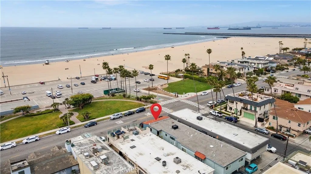 805 Ocean 4 — photo