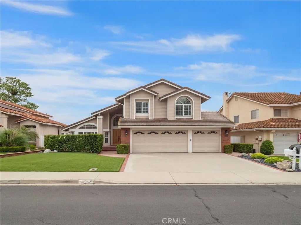 21052 Kensington Lane — photo