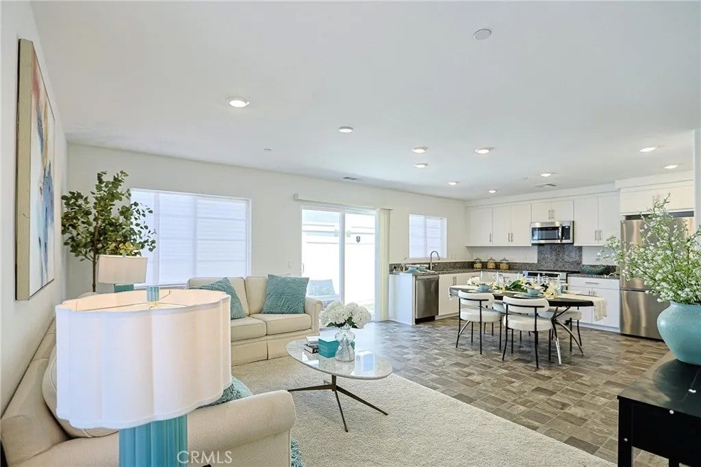7486 Olive Grove — photo