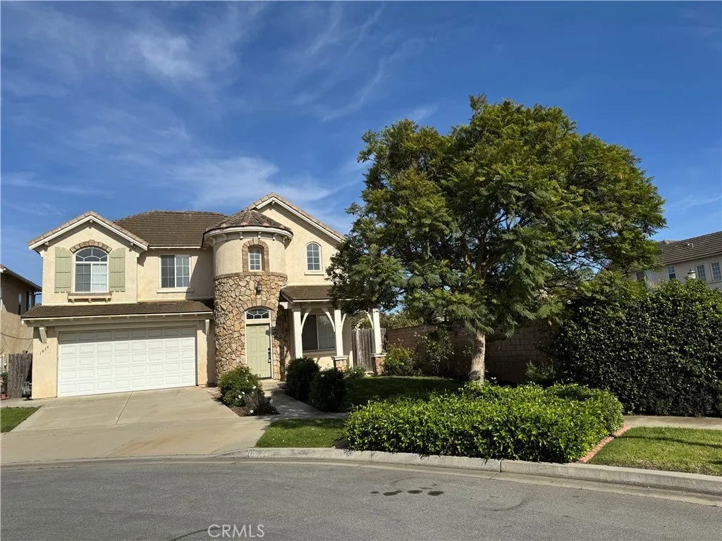 1654 Belmont Court — photo