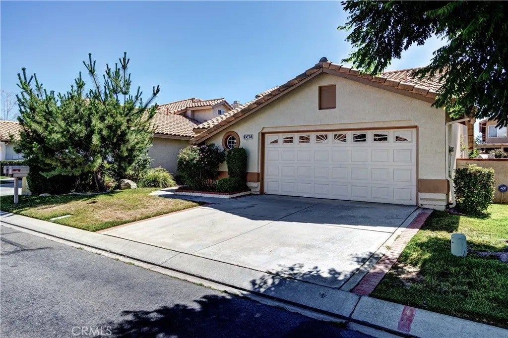 1045 Southern Hills Drive — photo