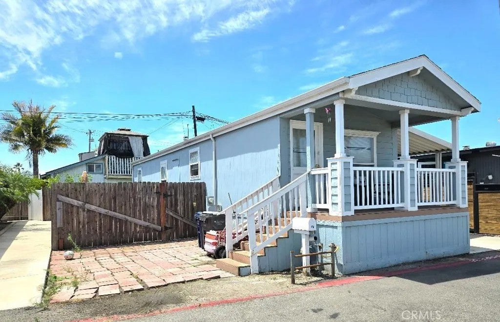 21752 Pacific Coast Hwy 7a — photo