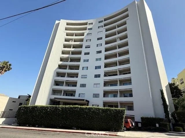 7250 Franklin 1111 — photo