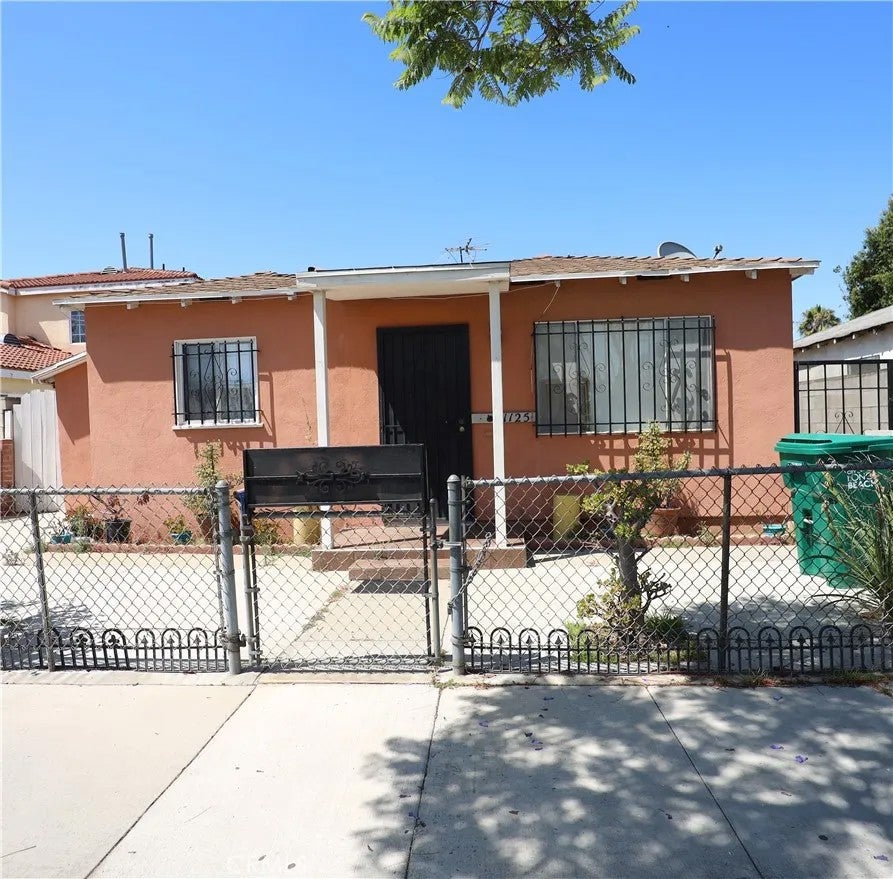 1125 E Salt Lake Street — photo