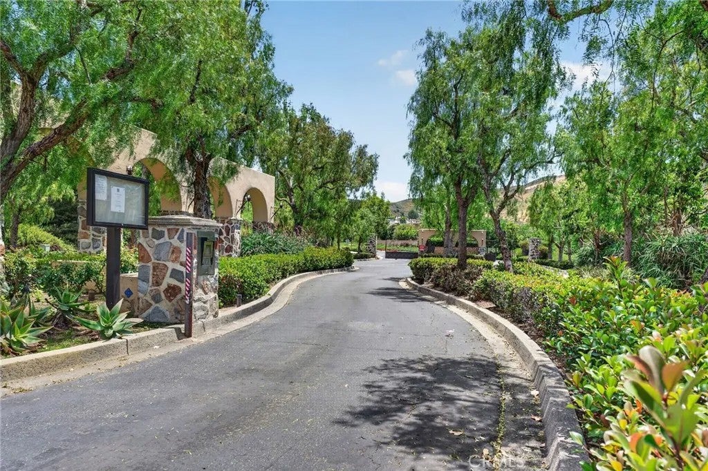 27831 Paseo Del Sol — photo
