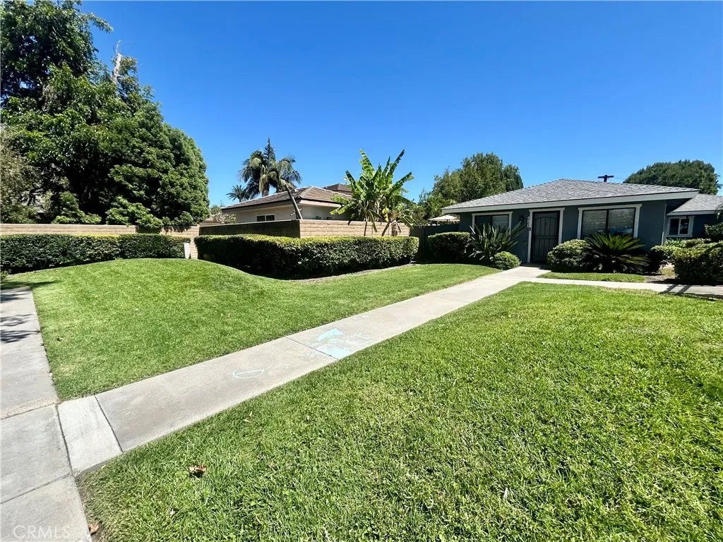 2145 N Orange Olive Road — photo