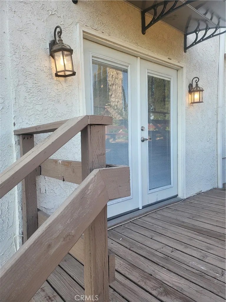 2400 Indian Creek — photo