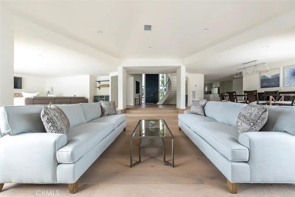 1406 W Janeen — photo
