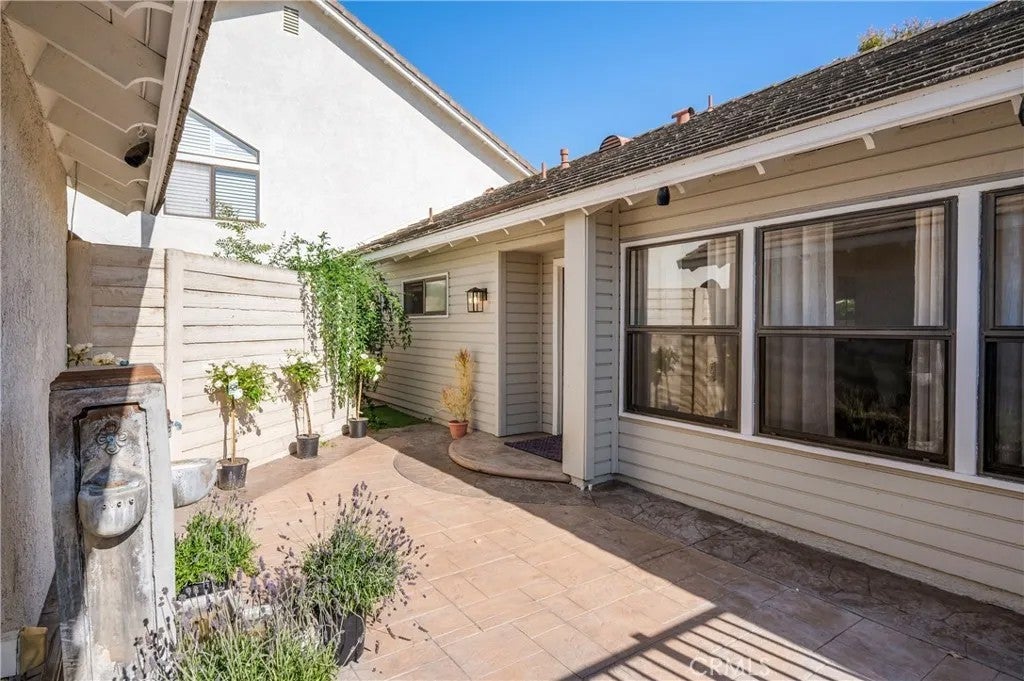 492 E Yale Loop, Irvine, CA 92614 — photo 2