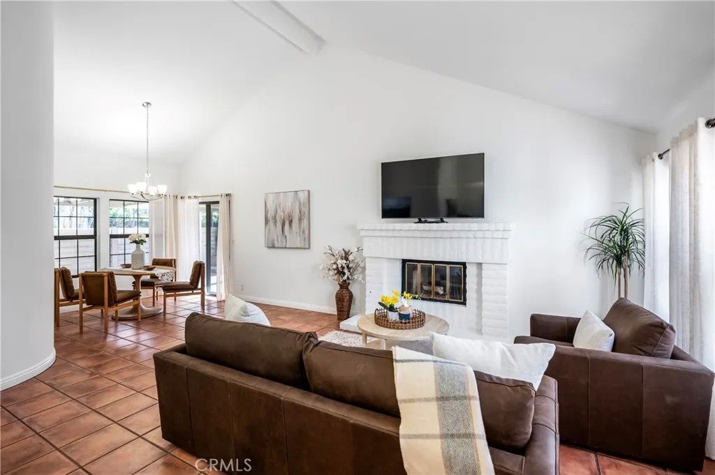 492 E Yale Loop, Irvine, CA 92614 — photo 3