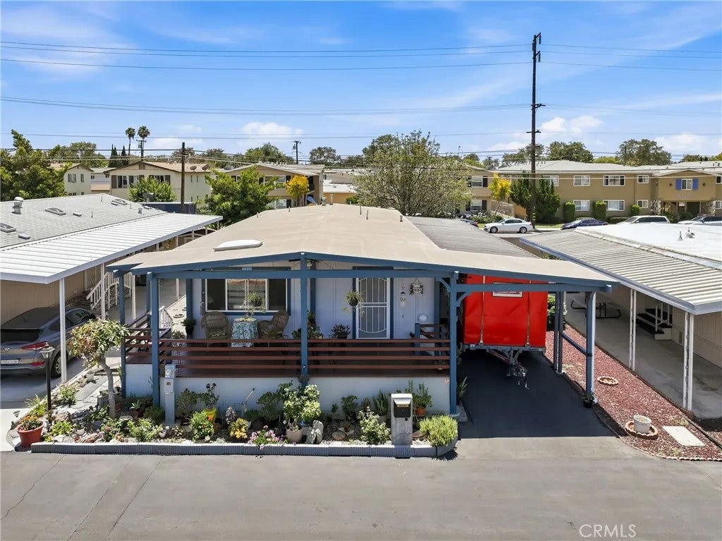 1201 W Valencia 13 — photo