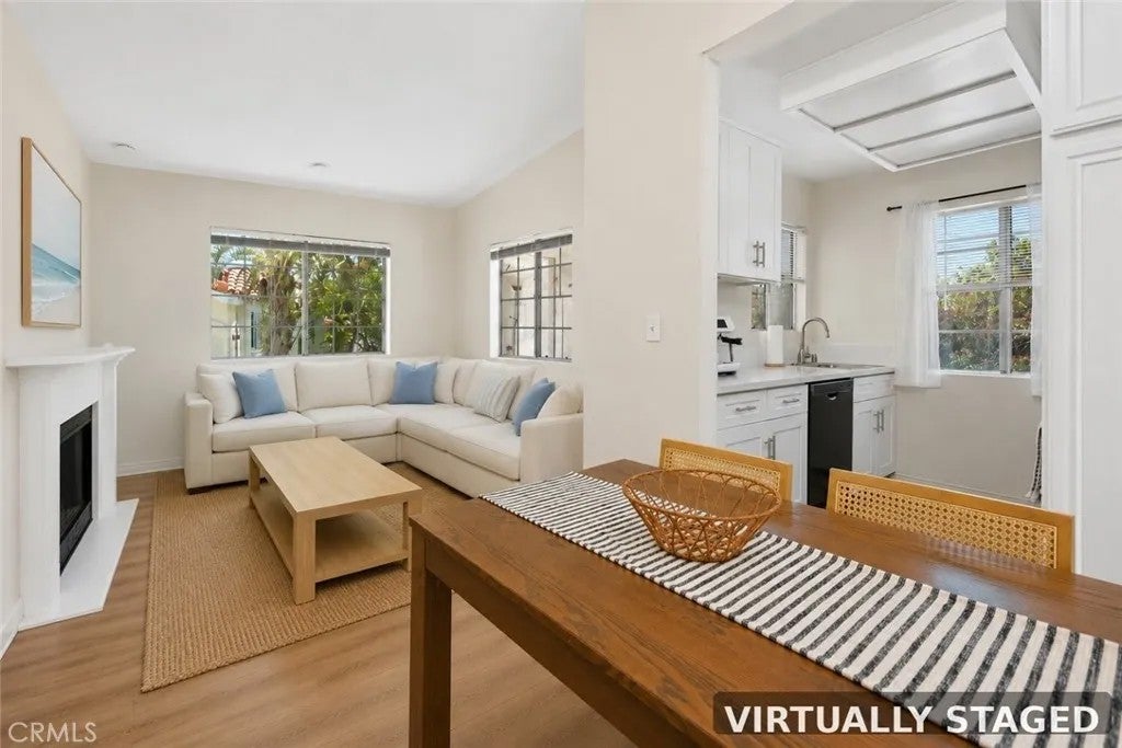 31 Gavilan 124 — photo
