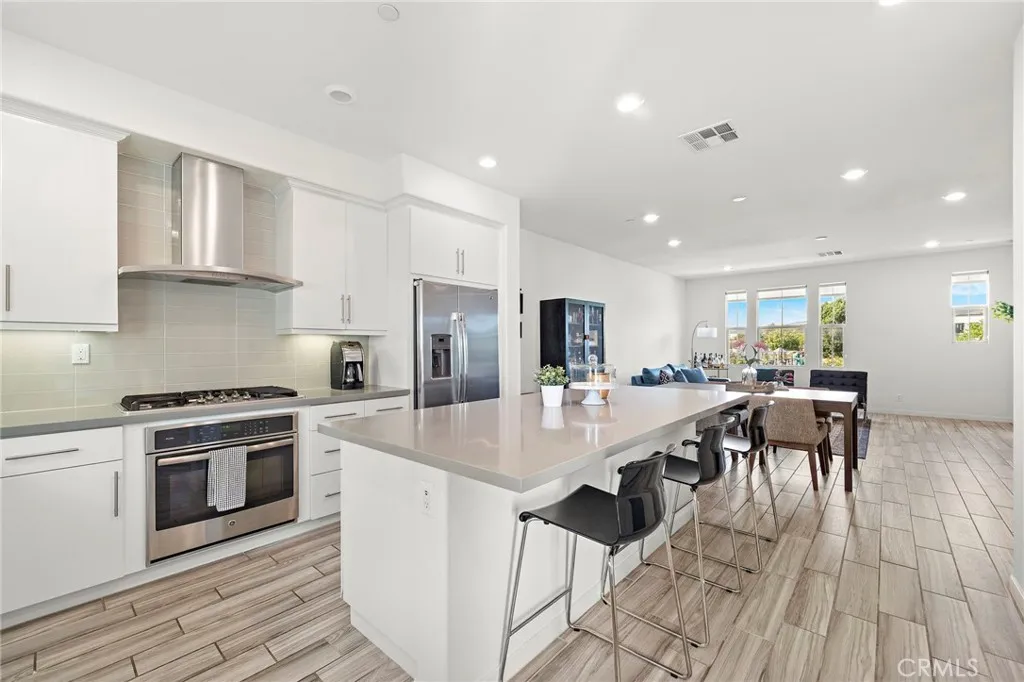 144 Paramount, Irvine, CA 92618 — photo 2