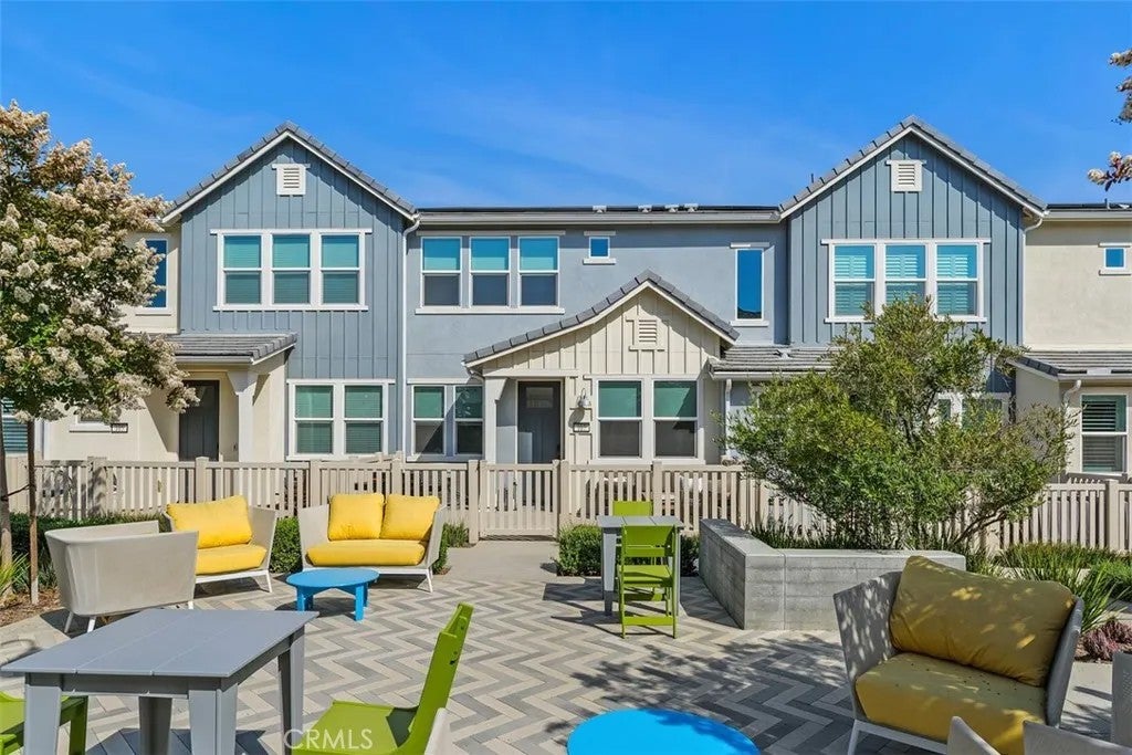 3959 Lavine Way 107 — photo