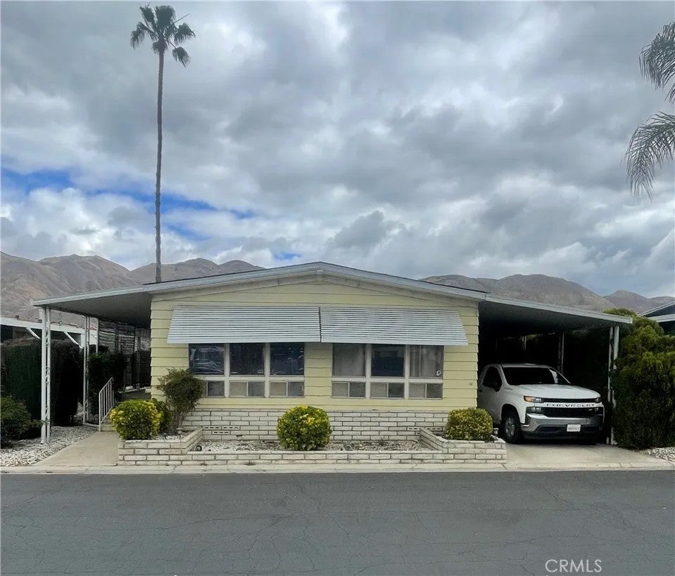 2230 Lake Park 131 — photo
