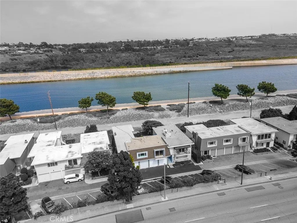 21662 Brookhurst C — photo