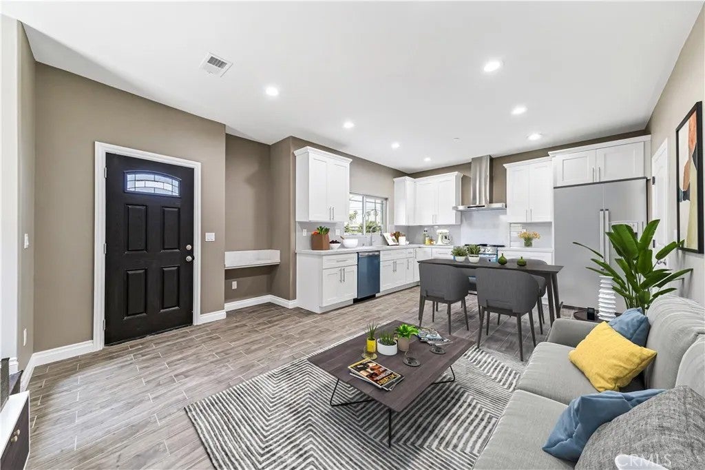 14095 Edwards — photo
