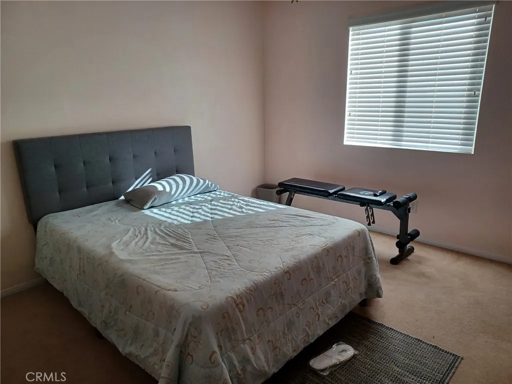 33577 Cedar Creek — photo