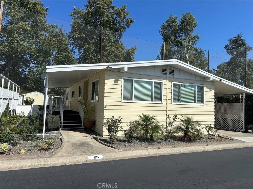 24921 Muirlands 26 — photo