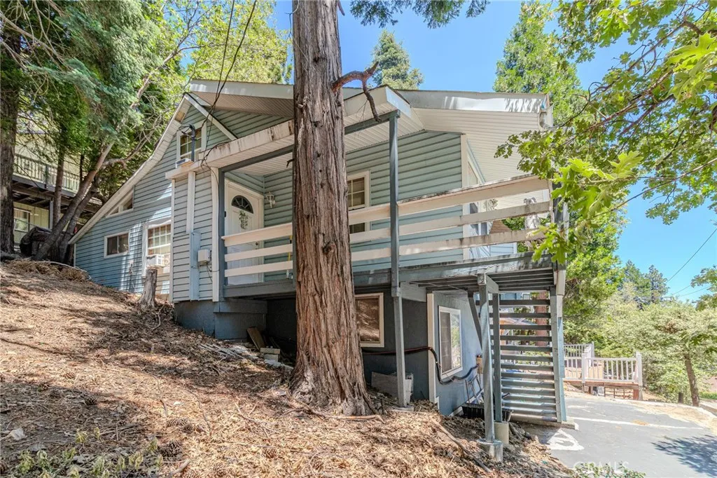 1223 Bear Springs — photo