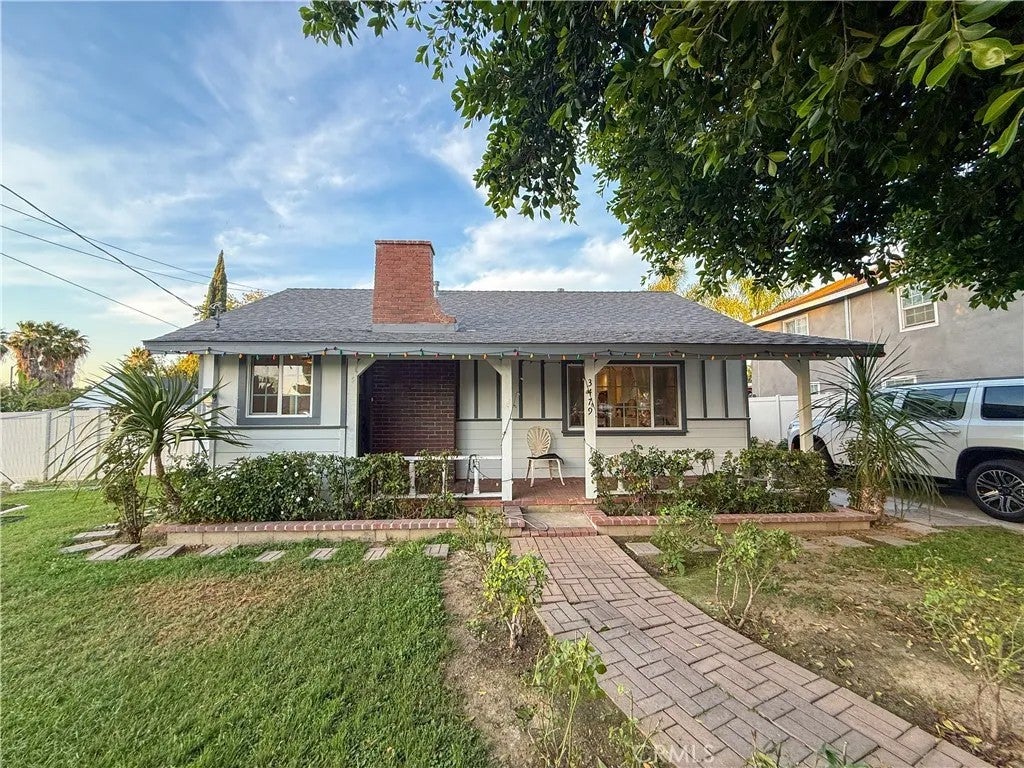 3479 Hoover Street — photo