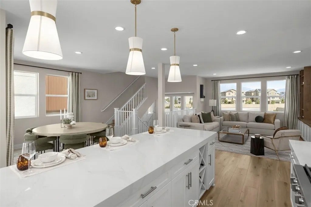 312 Pluto, Irvine, CA 92618 — photo 2