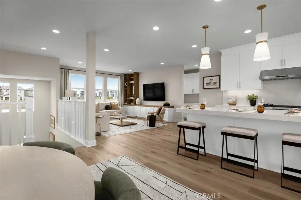 312 Pluto, Irvine, CA 92618 — photo 3