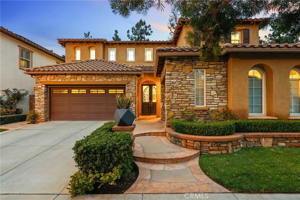 5 Upland, Irvine, CA 92602 — photo 2