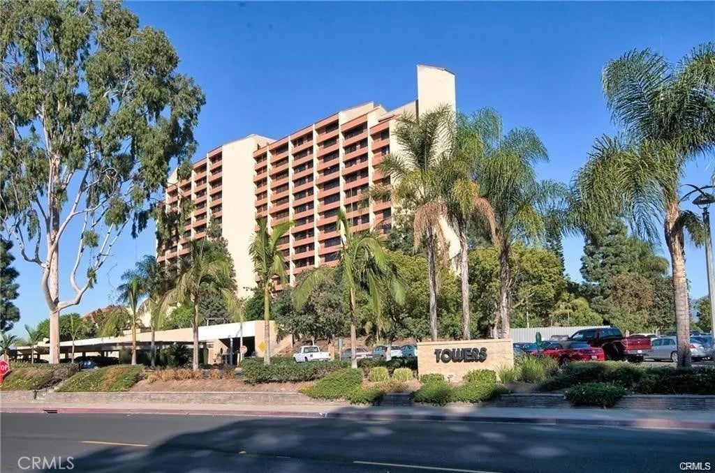 24055 Paseo Del Lago 956 — photo
