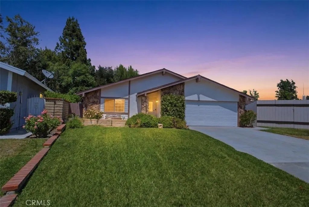 25097 Green Mill Avenue — photo