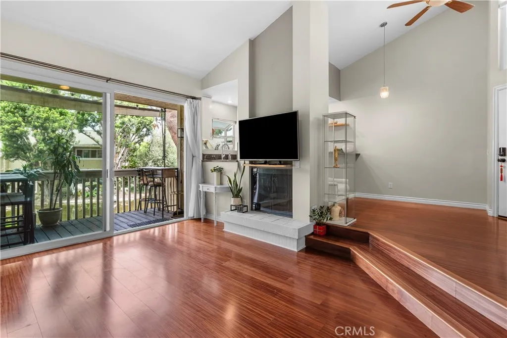 240 Pineview #3A, Irvine, CA 92620 — photo 3