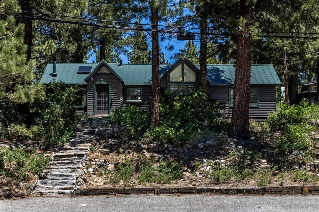 2030 Old Mammoth — photo