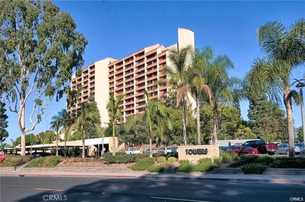 24055 Paseo Del Lago 751 — photo