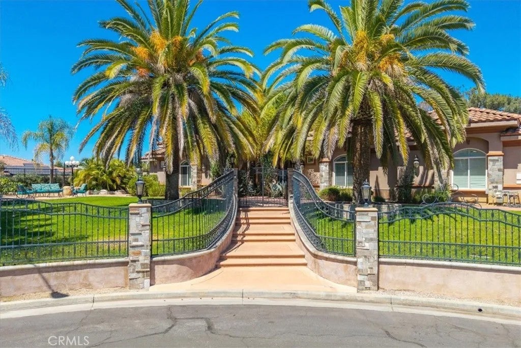 16176 Graceful Court — photo