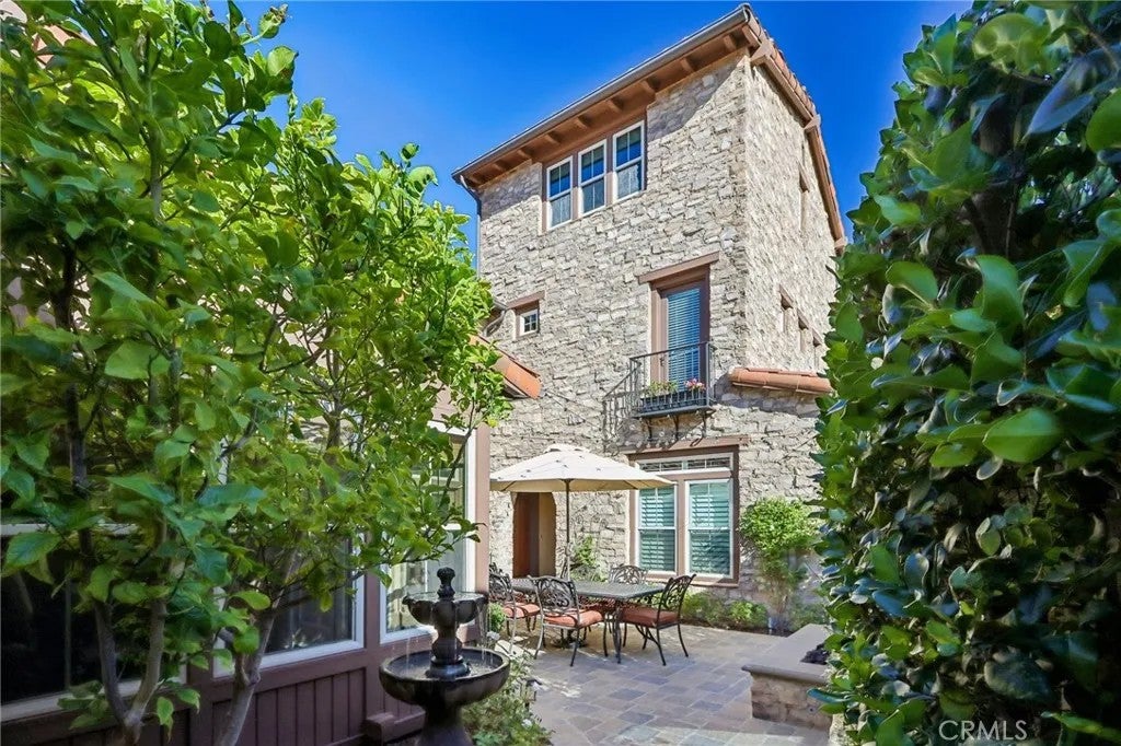 31 Portalon Court — photo