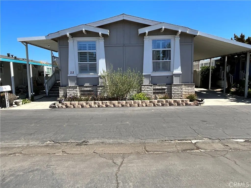 1750 Whittier Ave 22 — photo