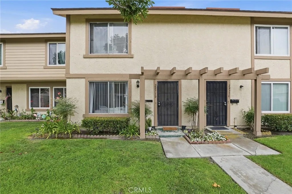 2971 Bradford D — photo