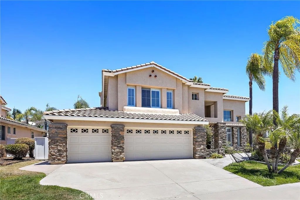 410 De Anza Court — photo
