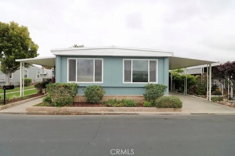 3743 Lake Glen 148 — photo
