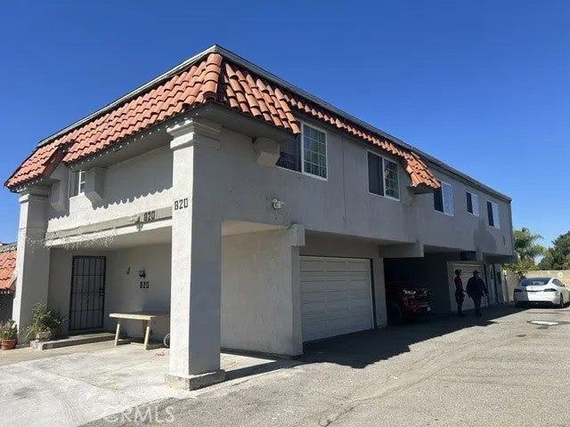 820 N Adele Street D — photo