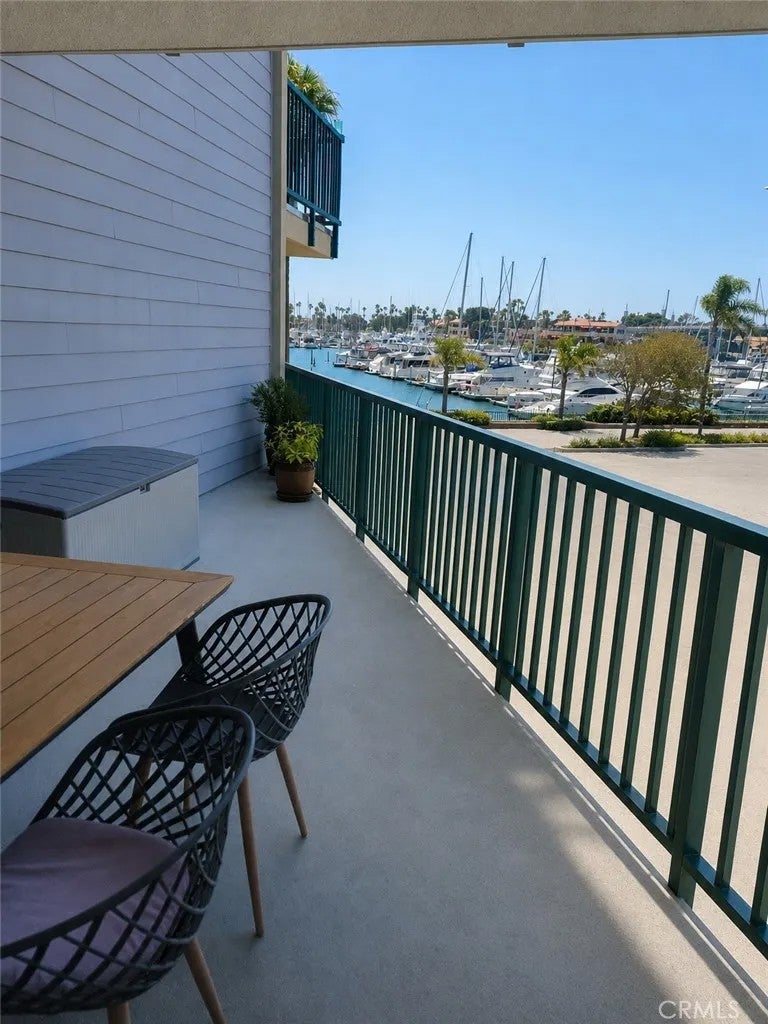 2901 Peninsula Road 135 — photo
