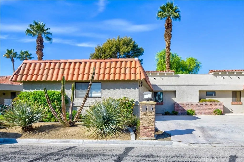 77479 Sawgrass — photo