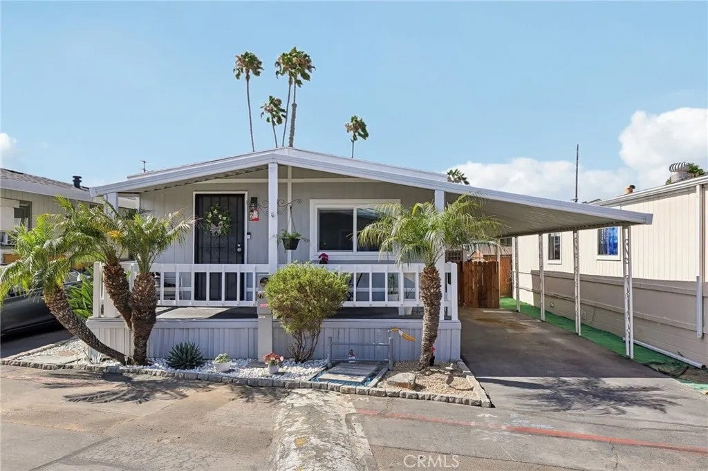 7652 Garfield 22 — photo