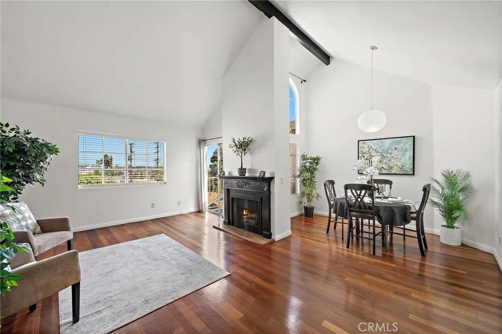 1100 Newport Avenue 404 — photo